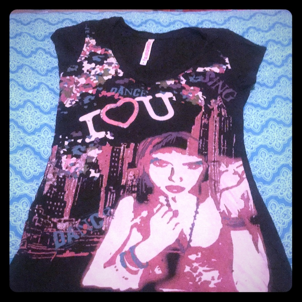 Emo tee